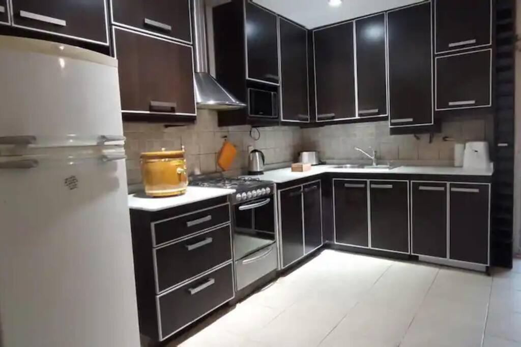 Casa para 10! Piscina/Parrilla/PingPong/Garage.