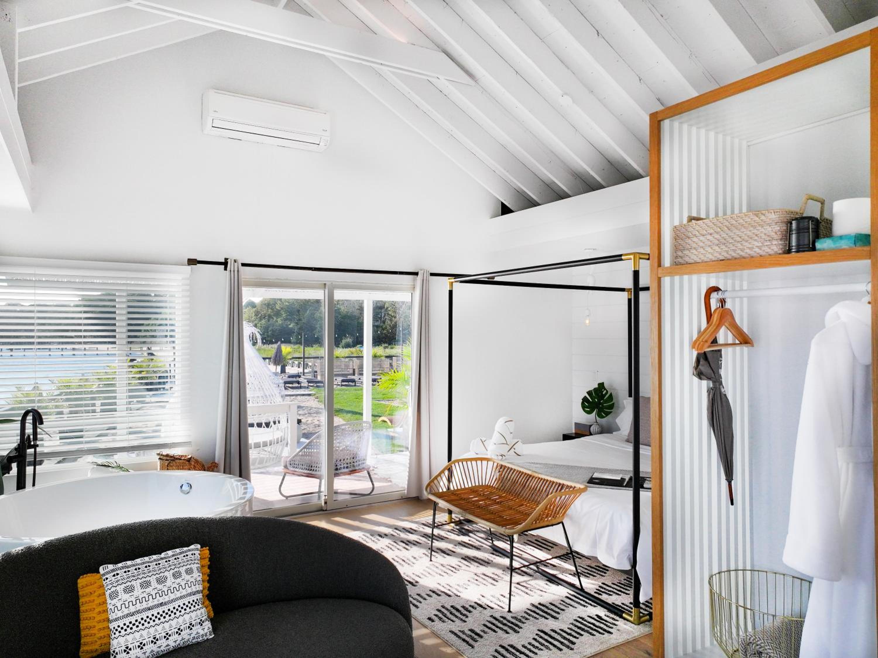 Aqua by American Beech - Adults Only