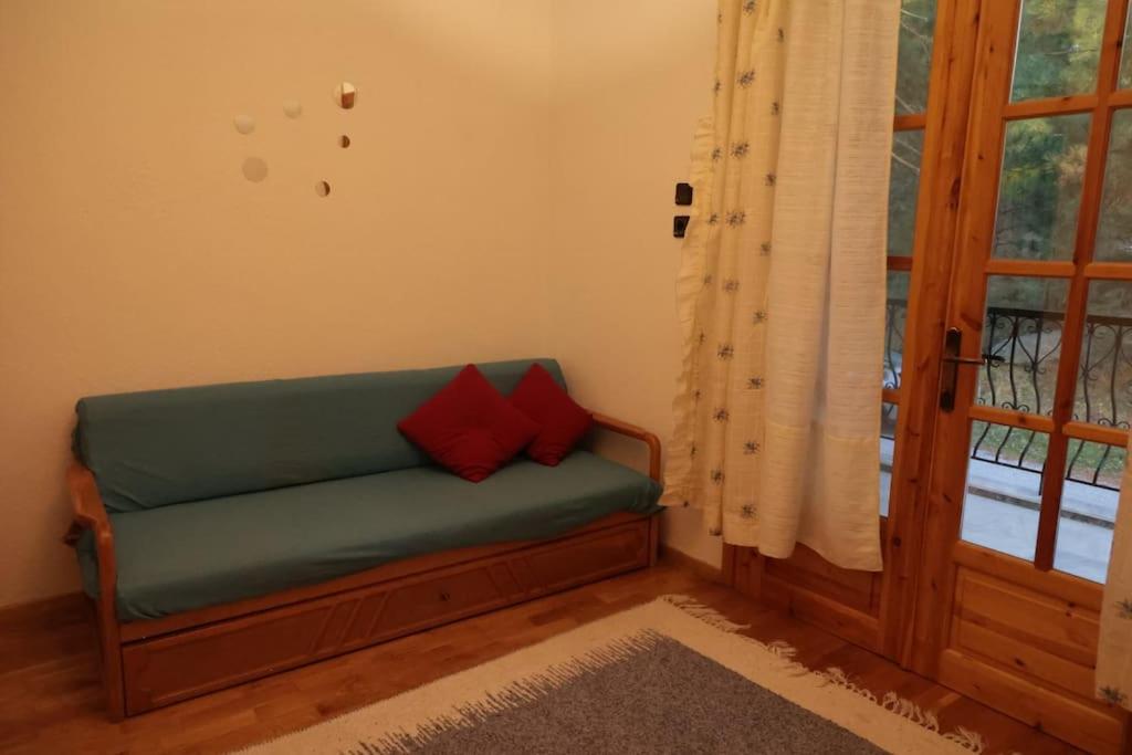 Mountain Retreat in Chrisopigi
