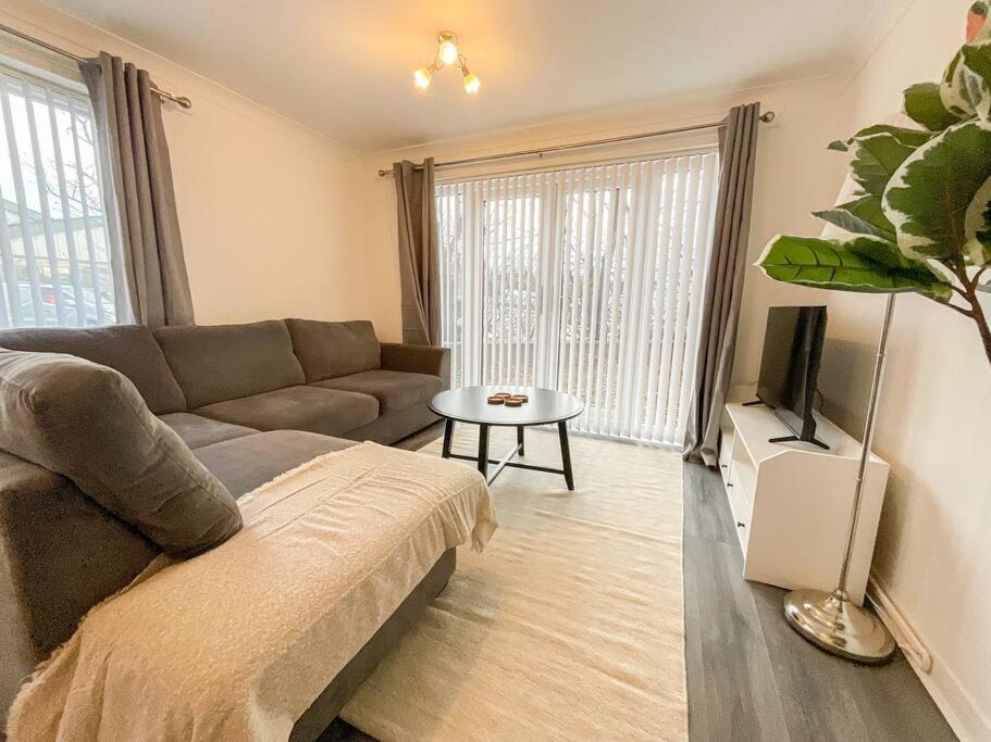 49 Saxon Mill, Tamworth view 3
