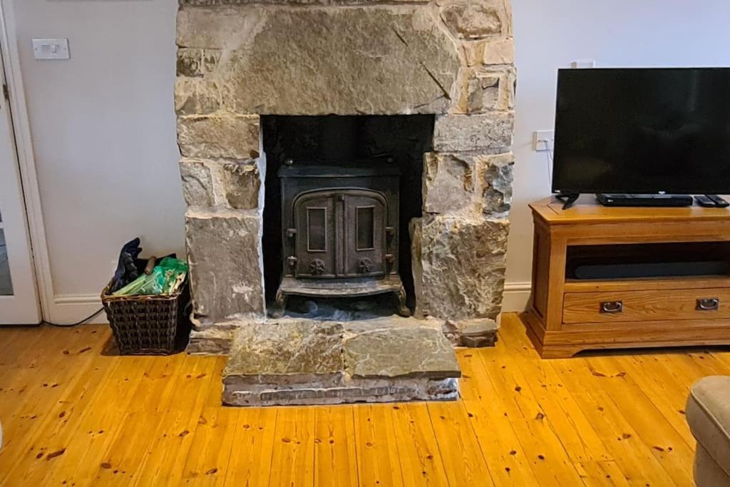 Holiday Cottage in Snowdonia (Sleeps 10) view 4