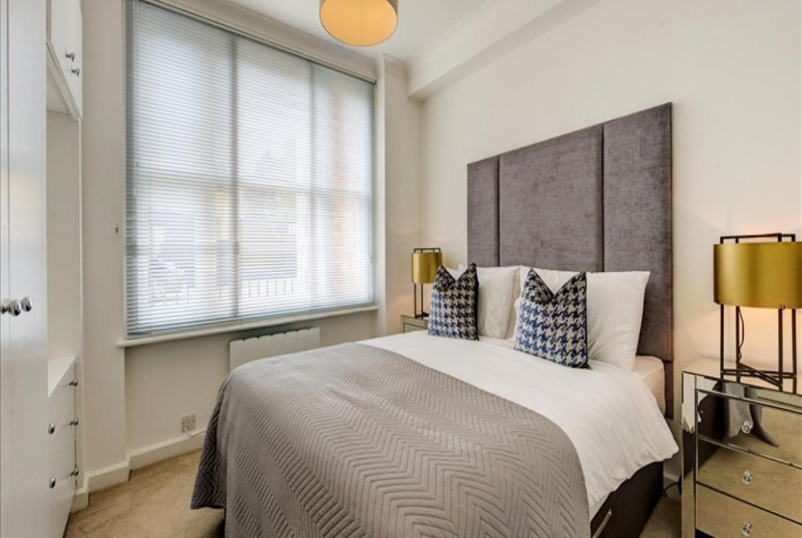 Bond Street Mayfair Penthouse Sleeps up to 6