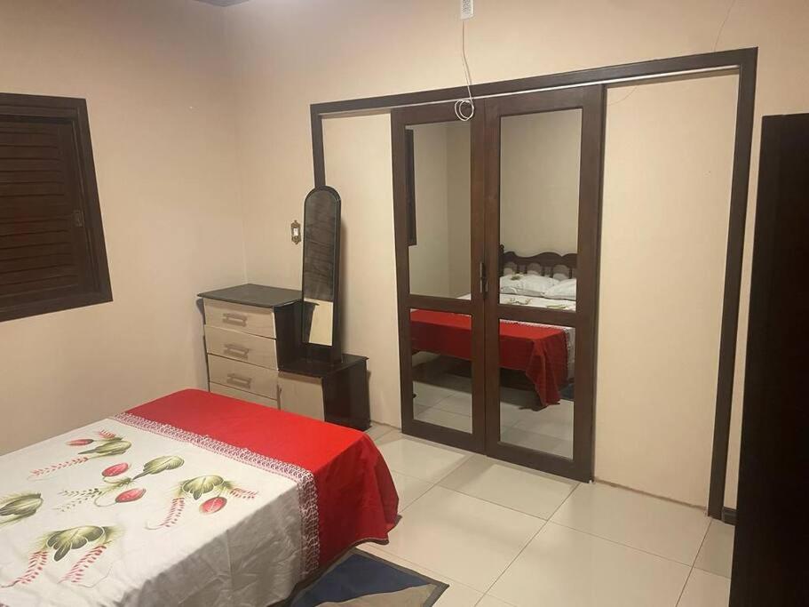 SÍTIO CANTINHO DO SOSSEGO, Casa de campo, pescaria, lareira, jogos de bilhar, area gourmet etc
