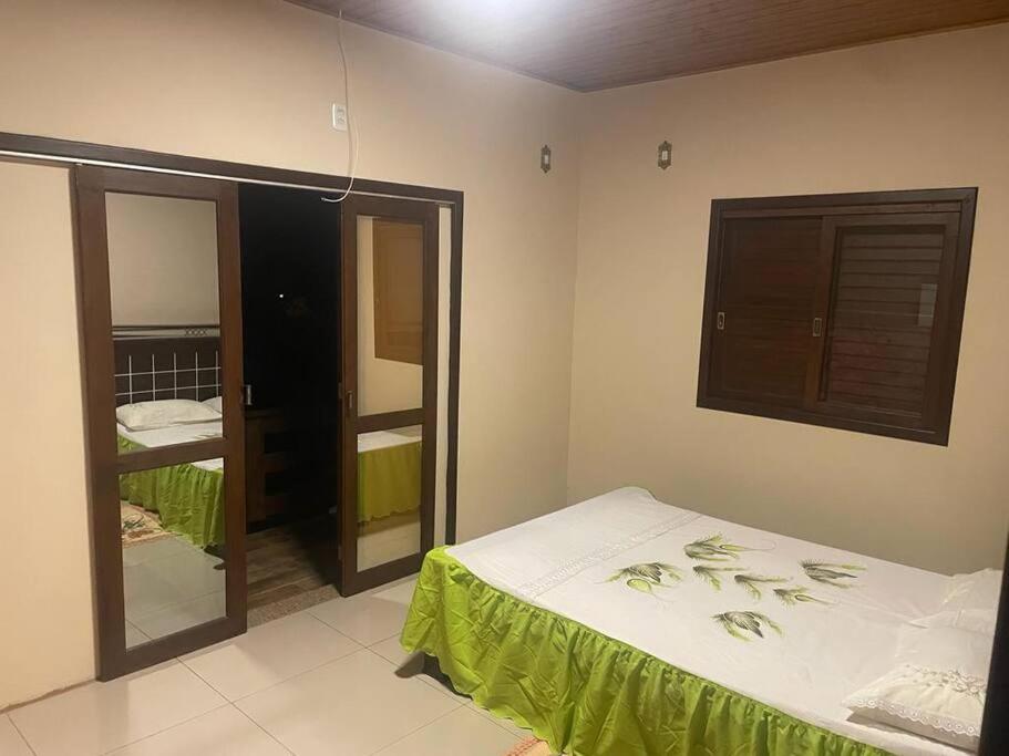 SÍTIO CANTINHO DO SOSSEGO, Casa de campo, pescaria, lareira, jogos de bilhar, area gourmet etc