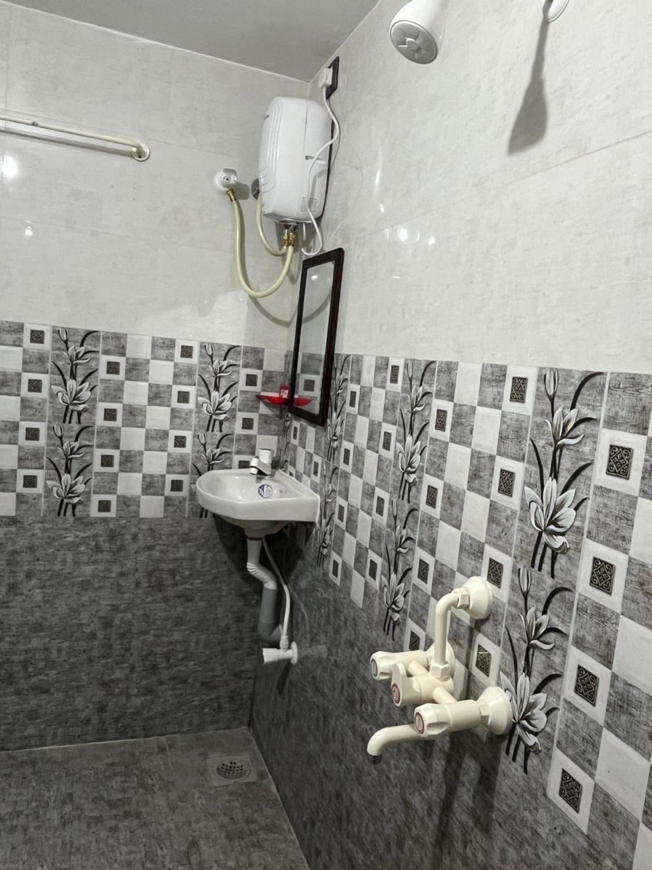 Photo 9