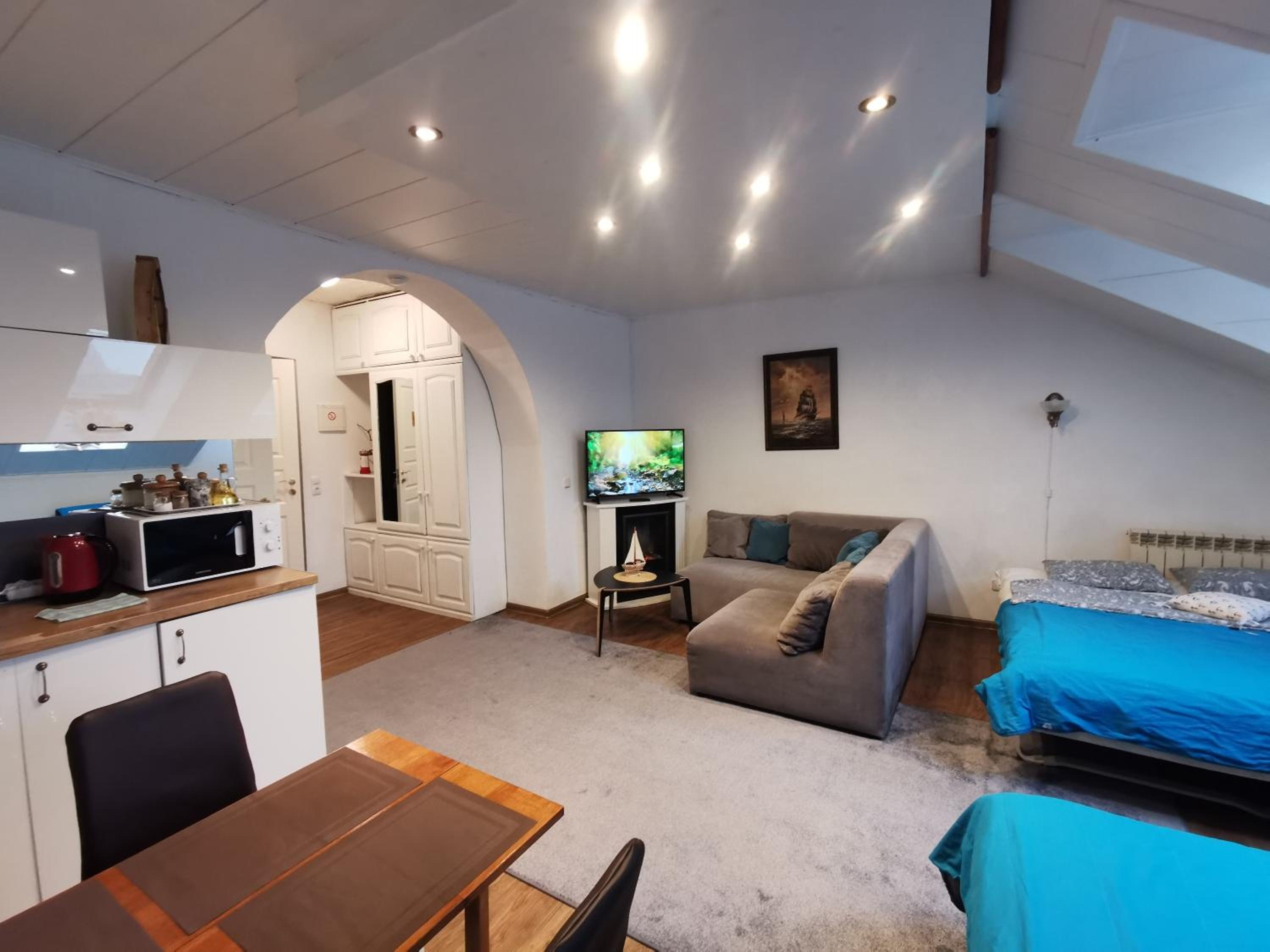 M5 Meridian Apartment