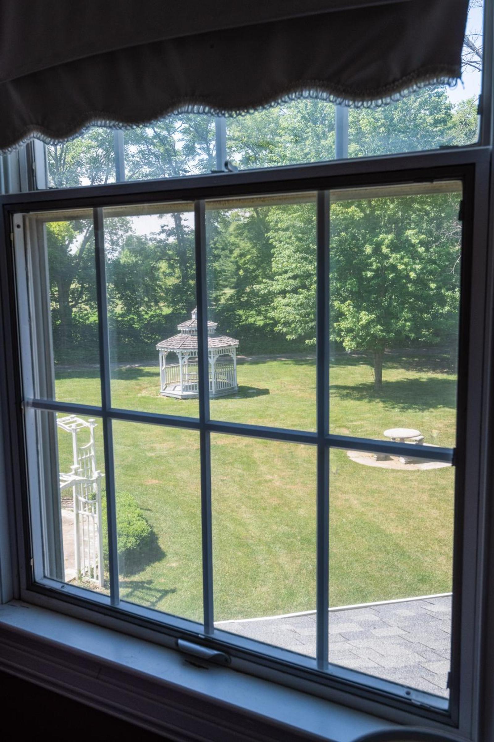 Exquisite Victorian view 3