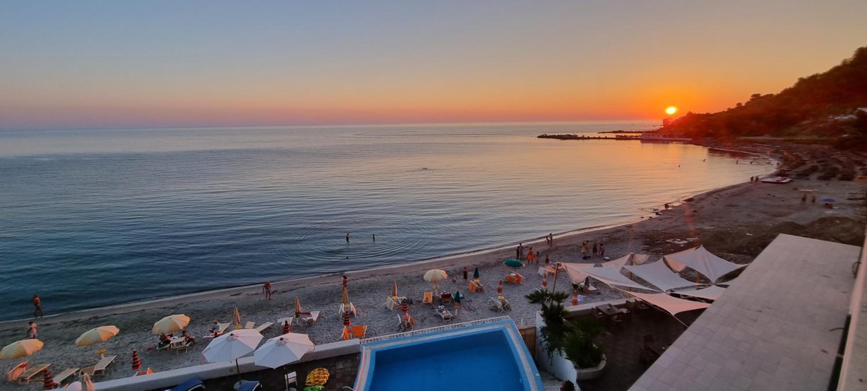 Sea&Sun&Sand Luxury Apartment in Durres