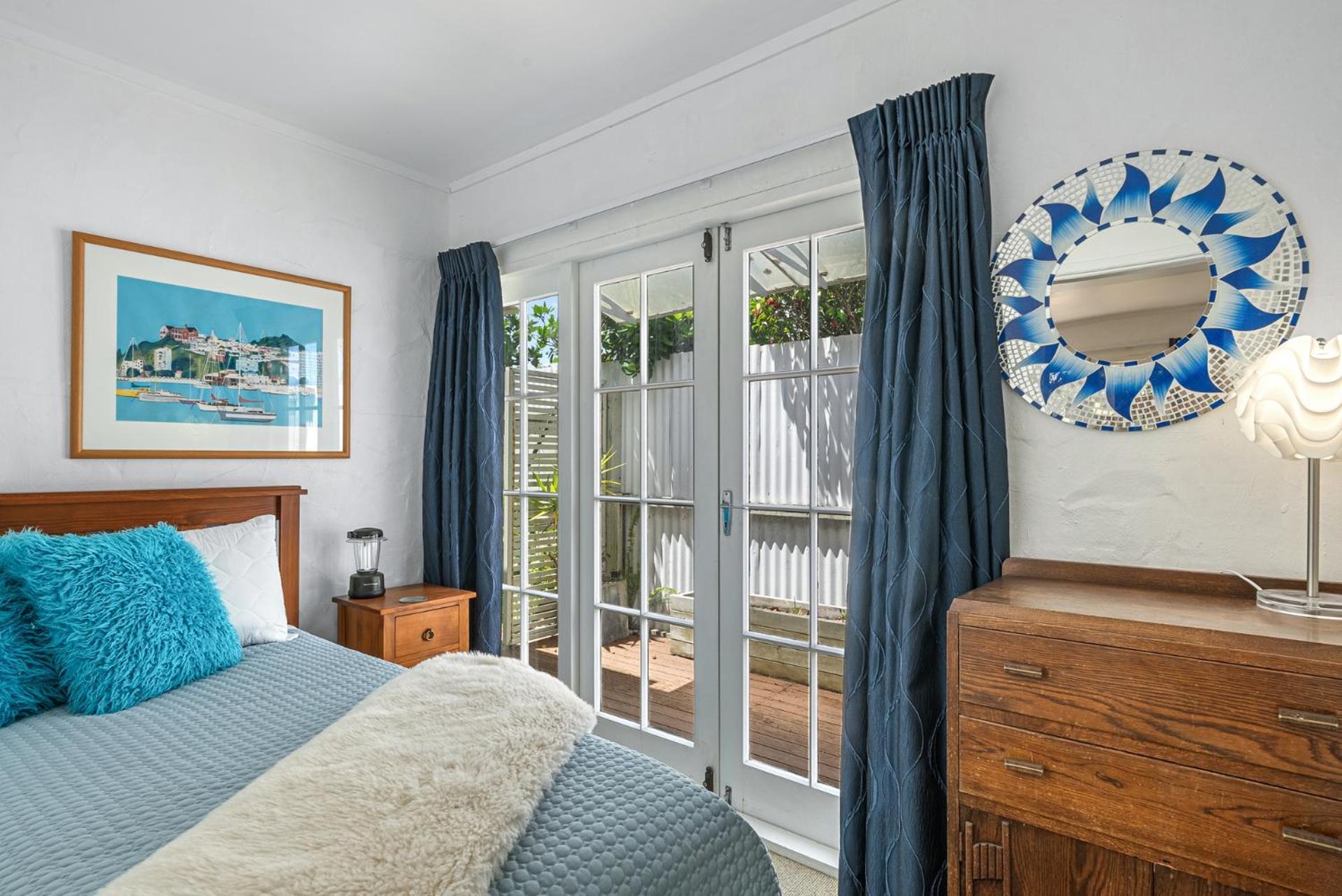 Tutere Treasure - Waikanae Holiday Home
