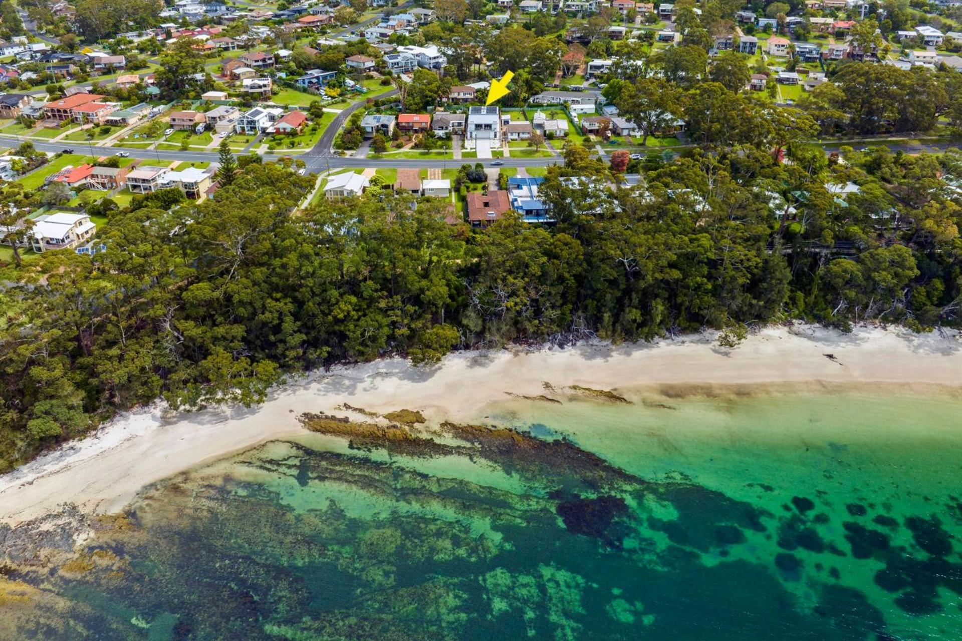 Blanca Beach House for 12 Vincentia
