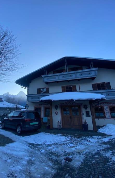 NEUES ruhiges Apartment, Bergblick, Stellplatz