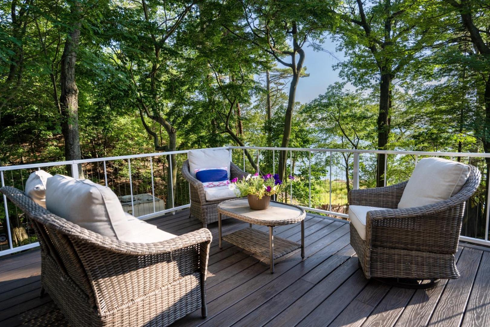 Tranquil Shores Relax on Lake Michigan 4BR, 4BA view 5