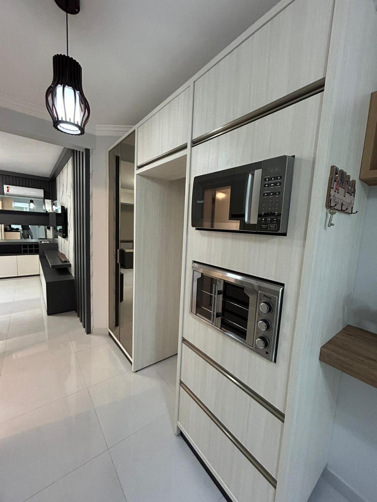 Apartamento 603, lindo, climatizado, completo
