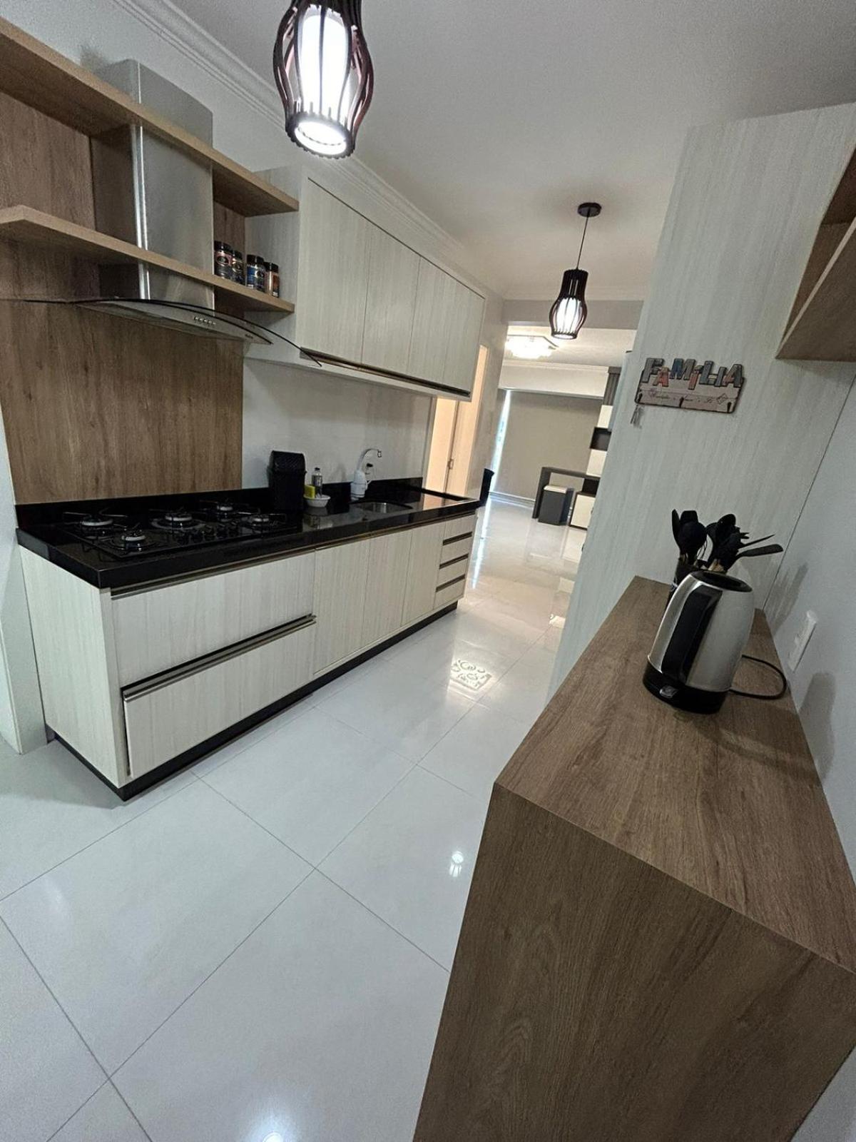 Apartamento 603, lindo, climatizado, completo