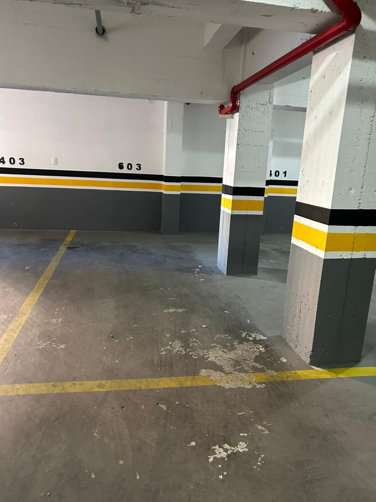 Apartamento 603, lindo, climatizado, completo