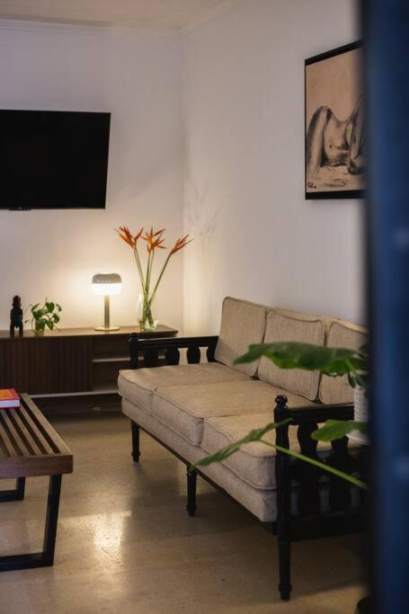 Architect’s tropical apt with beautifull garden view 3