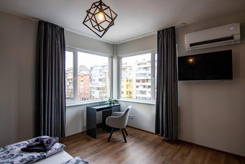 Jungle apartment in the center