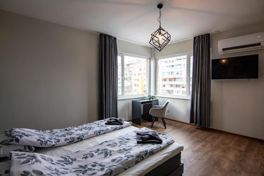 Jungle apartment in the center