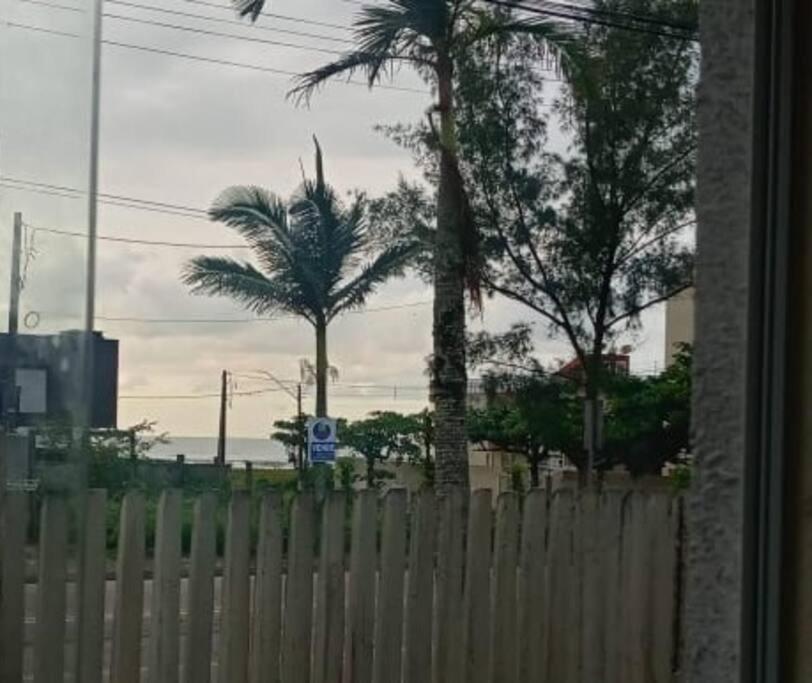 Lindo Apartamento Beira Mar 20mts da praia 3quartos