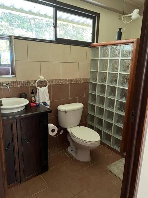 Asis wildlife sanctuary apartment 30 min from La Fortuna