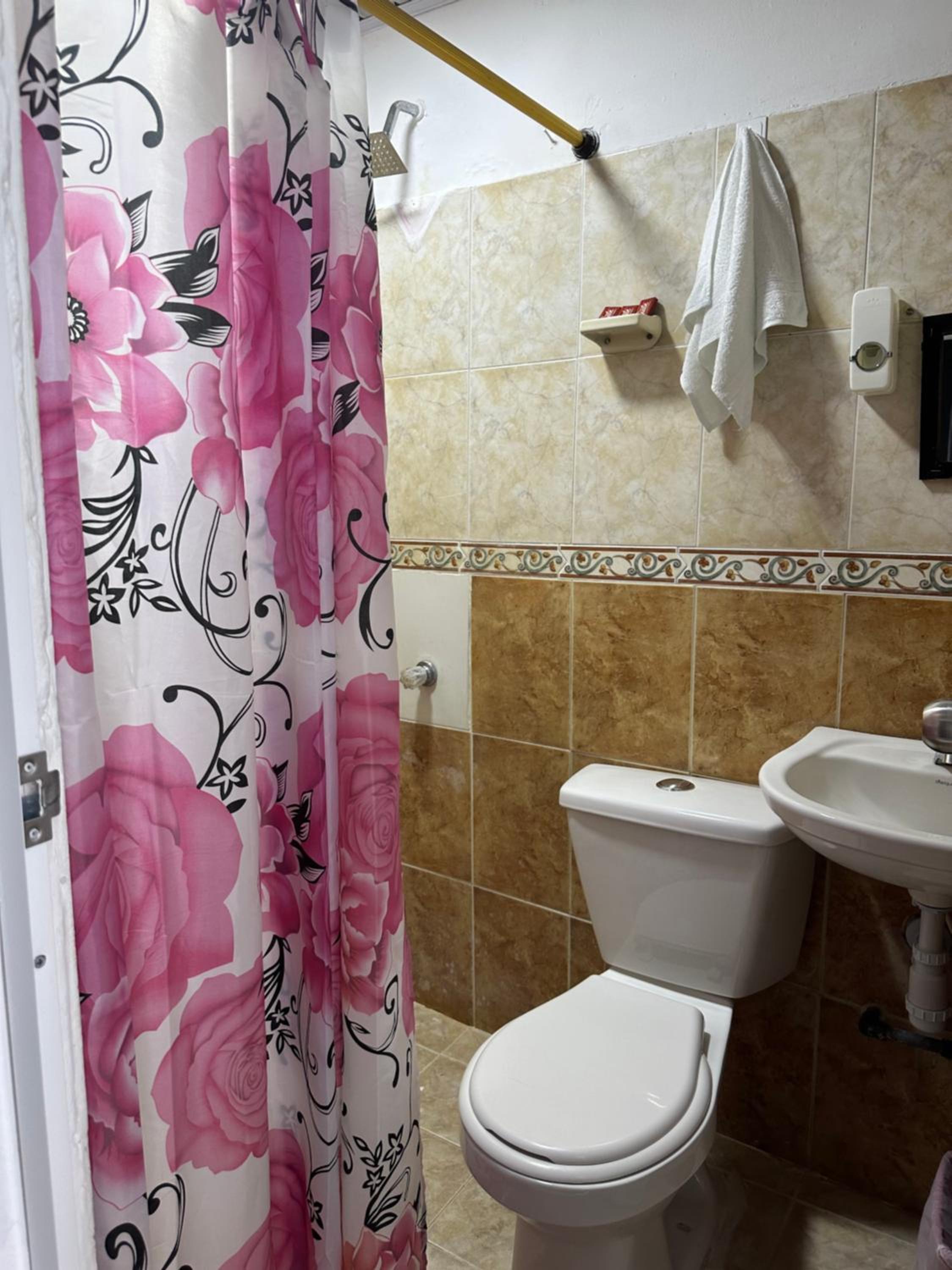 Apartamento vallenato en Entresierras, 3 HAB- AC, confort