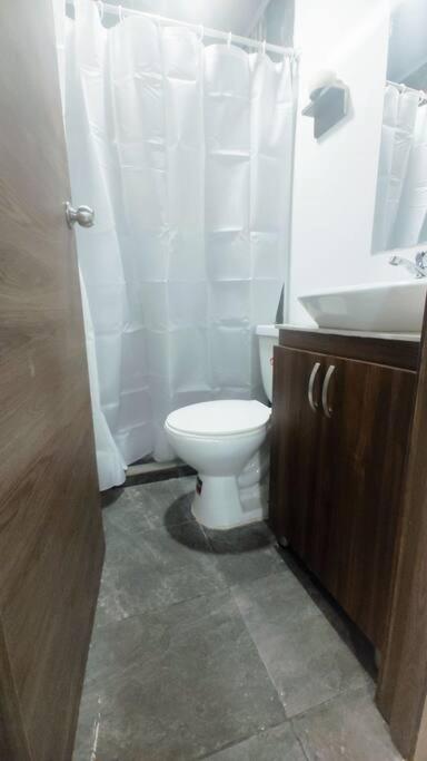 Apartamento 5 Cll 45 Sector Universidades Nuevo Central Amplio Excelente Ubicacion