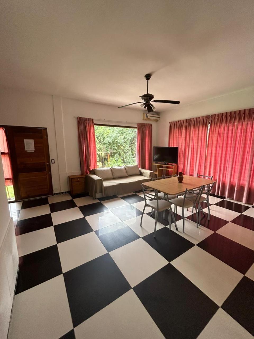 Ohana Apartments (solo familias)