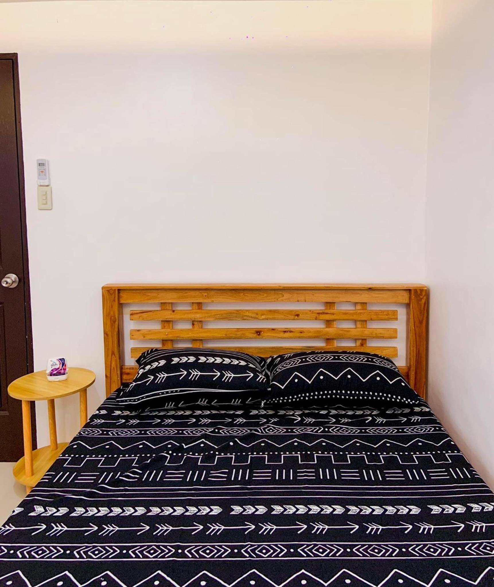 2 Bedroom Townhouse- Near Clark Airport view 5