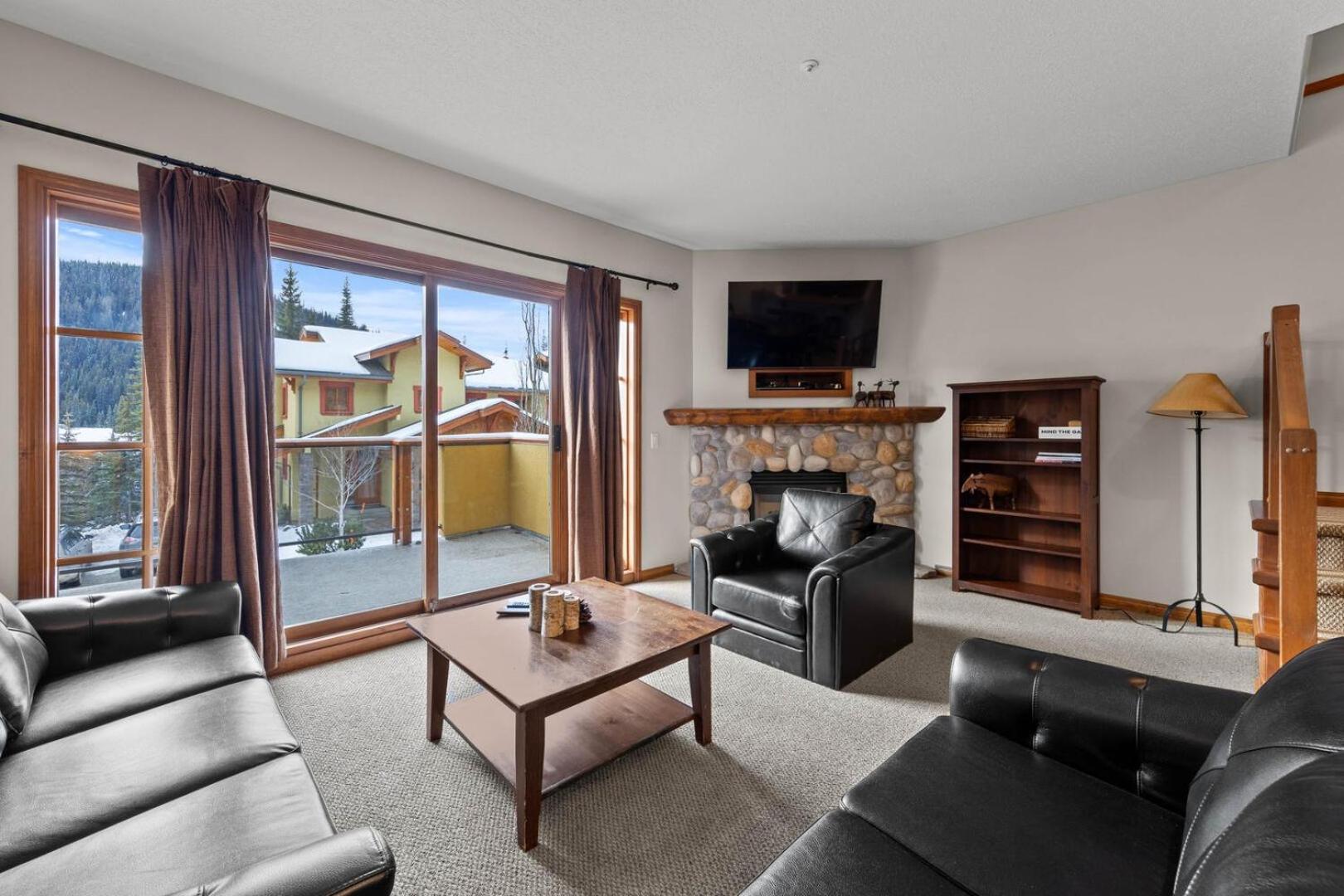 Sun Peaks Vacations - Trails Edge 17 By Bear Country - Property Image 23