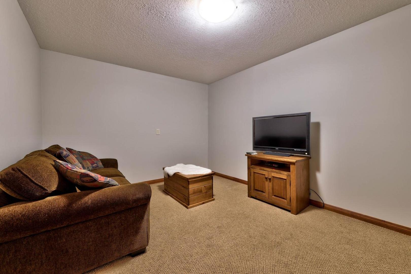 Sun Peaks Vacations - Trails Edge 17 By Bear Country - Property Image 38