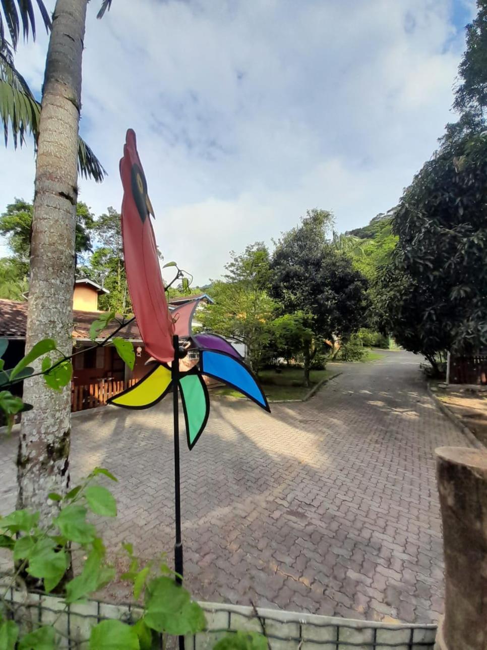 Aconchego 3 dorms, piscina, churrasq em Condomínio Fechado