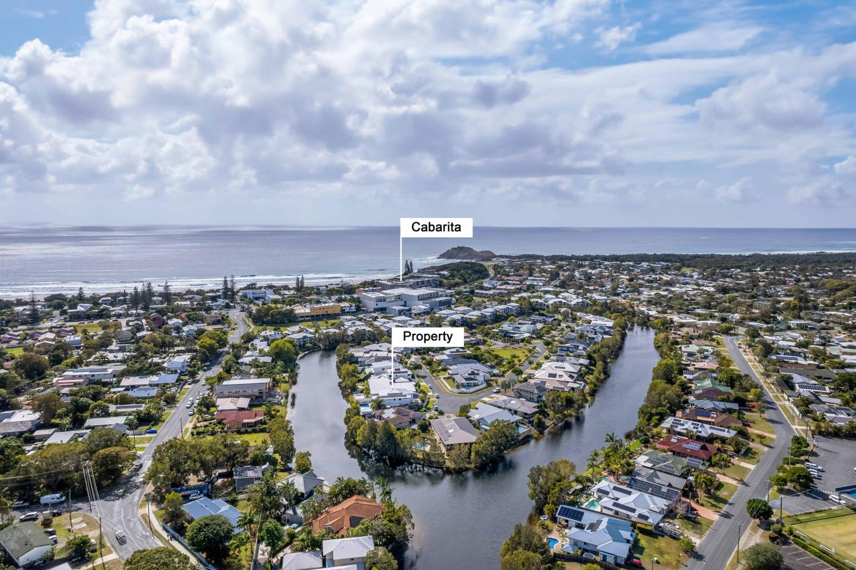 Cabarita Reef House - Pool, Lake, Beach & AC!