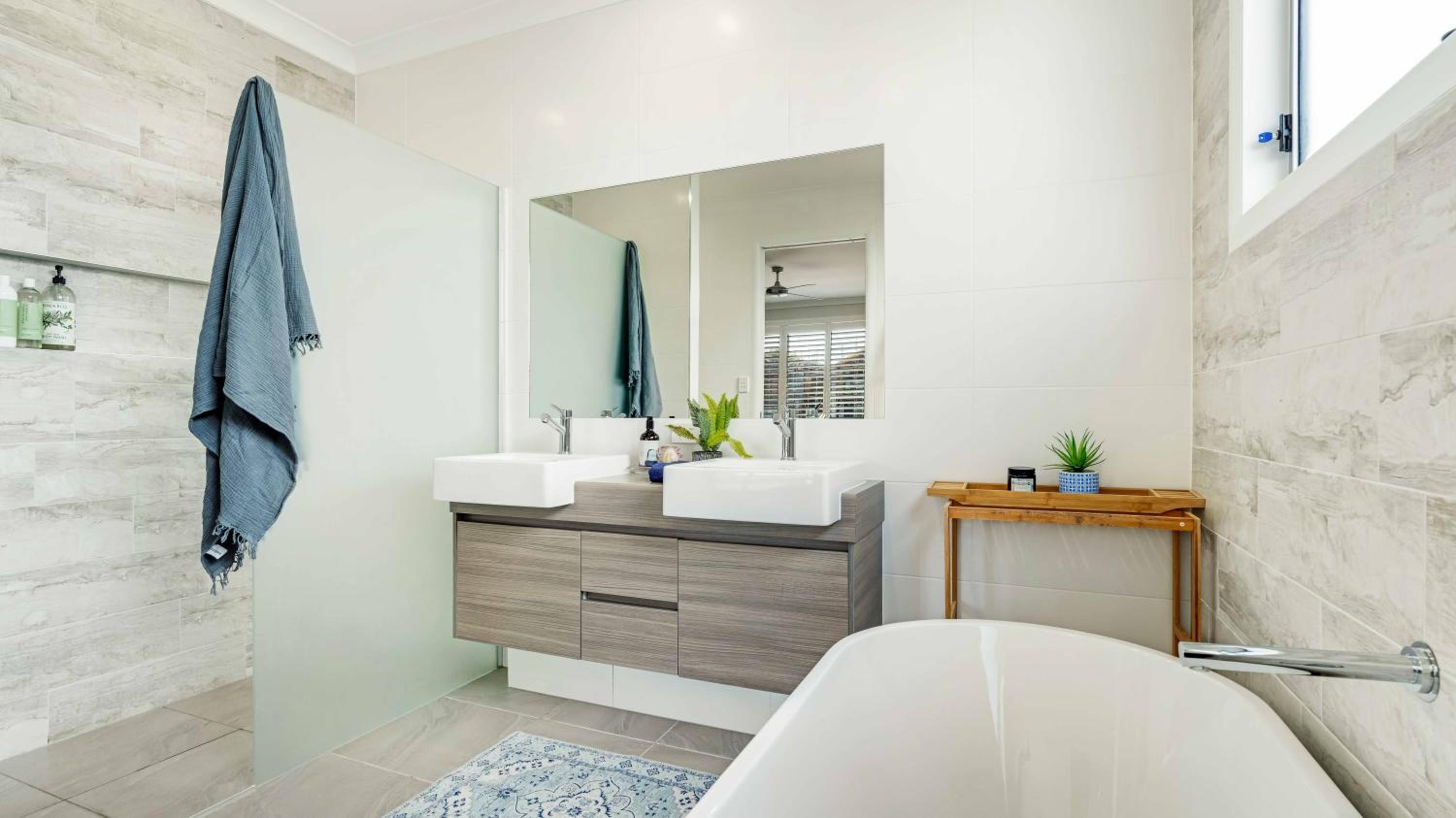 Cabarita Reef House - Pool, Lake, Beach & AC!