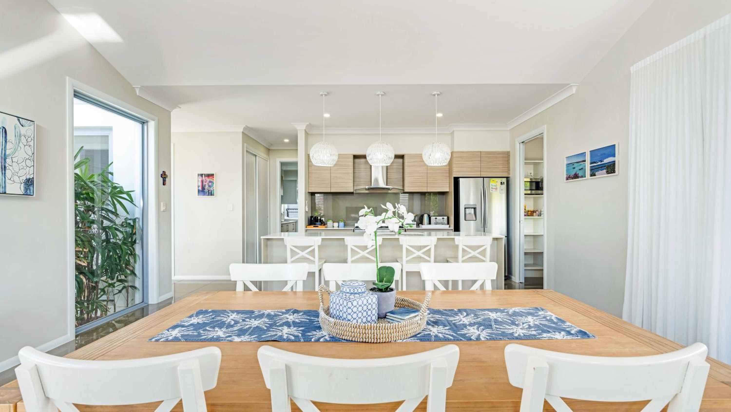 Cabarita Reef House - Pool, Lake, Beach & AC!