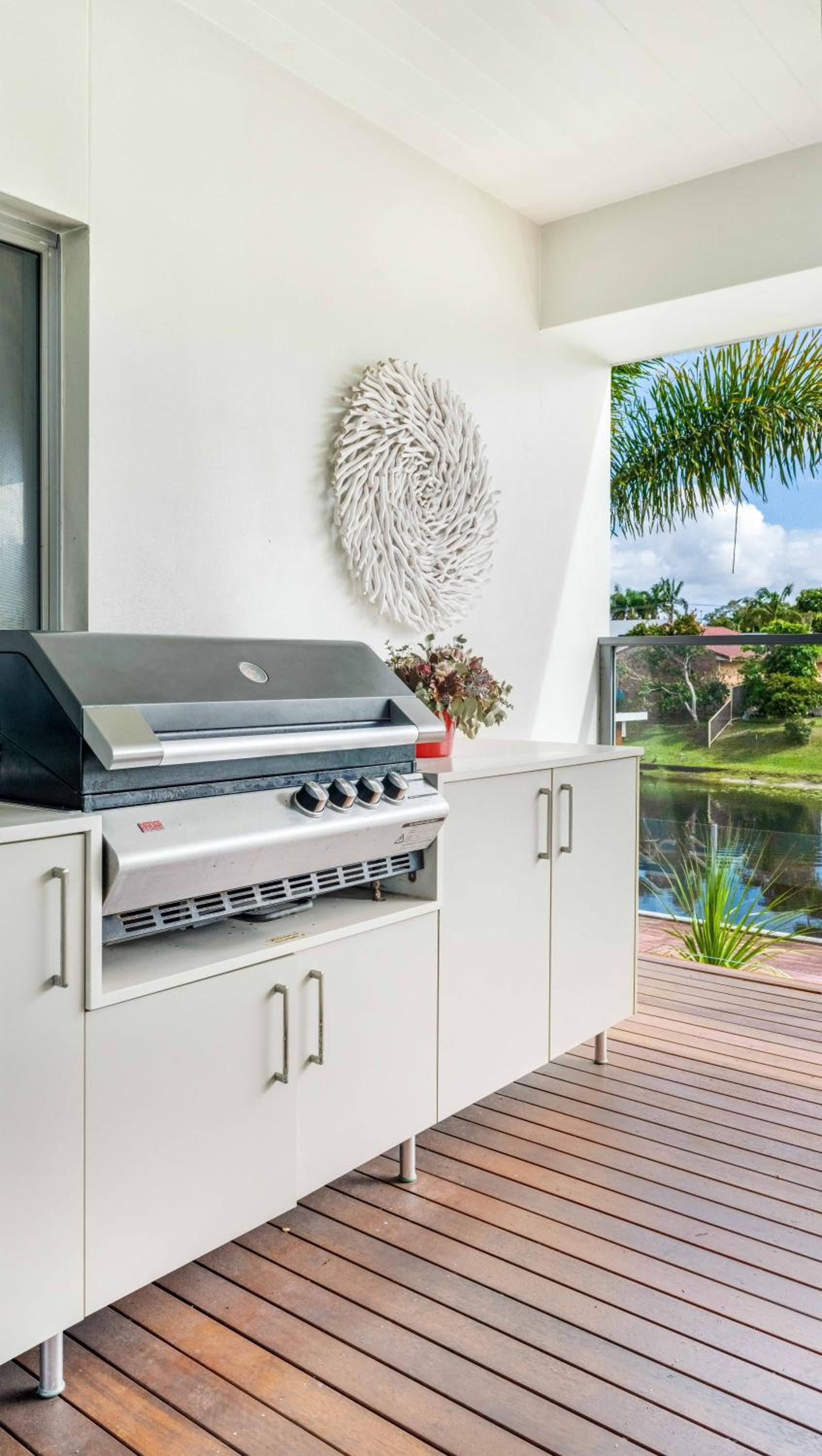 Cabarita Reef House - Pool, Lake, Beach & AC!