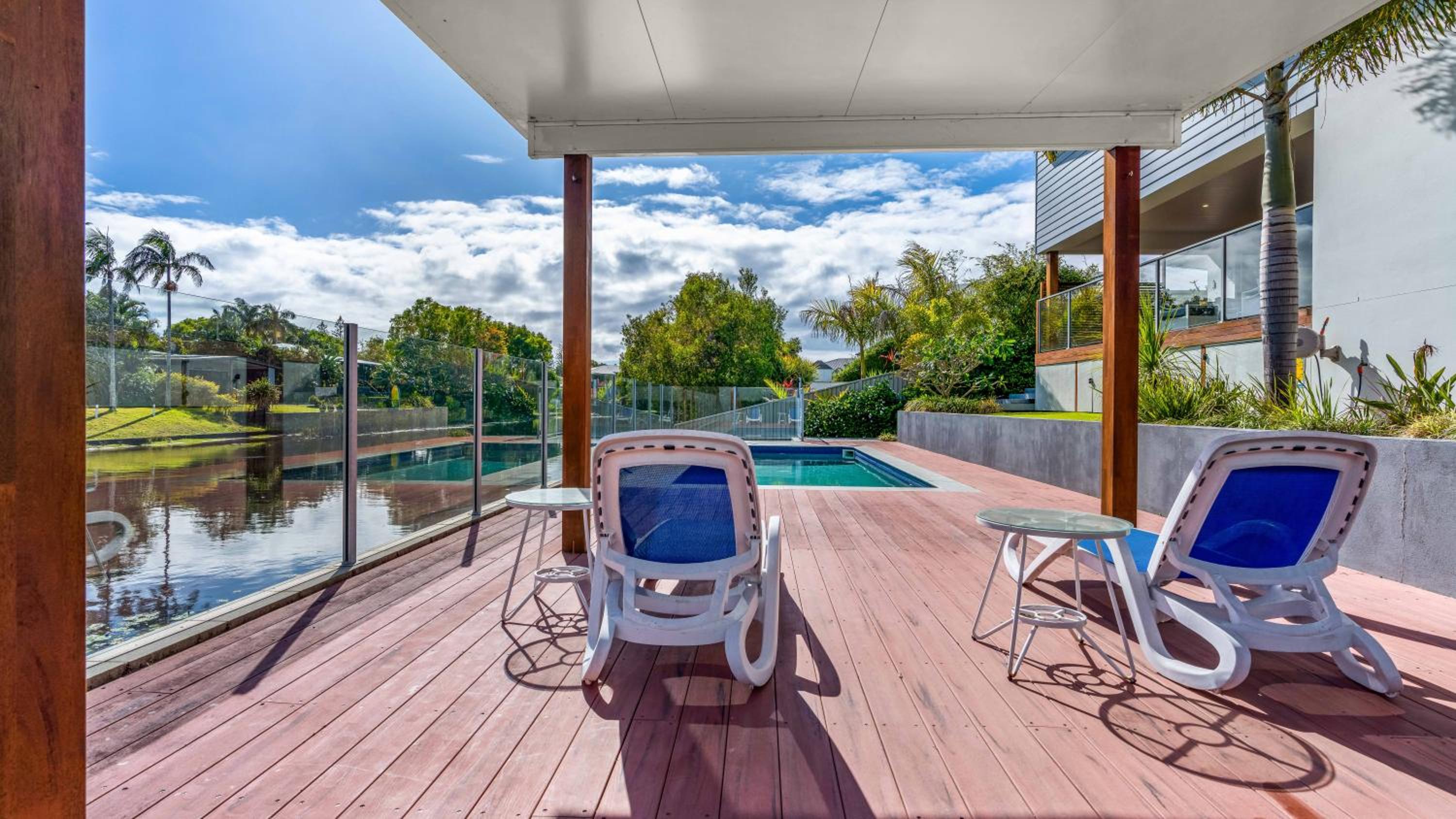 Cabarita Reef House - Pool, Lake, Beach & AC!