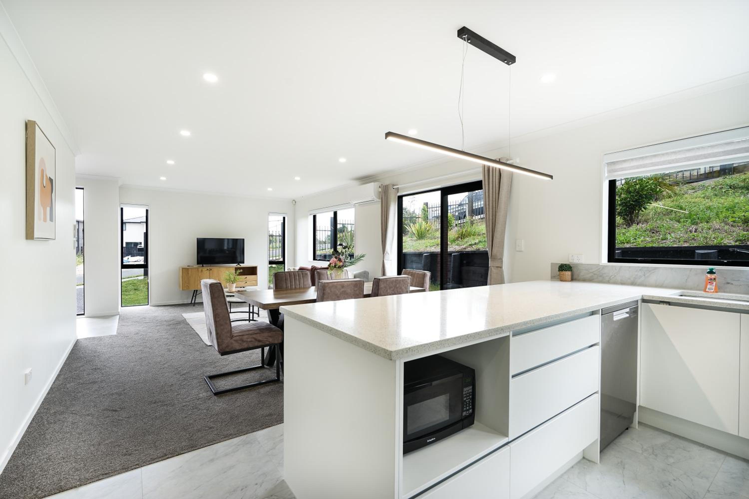 Stunning 3 bedrooms house in Hillcrest - Close to Waikato University & Cambridge view 5