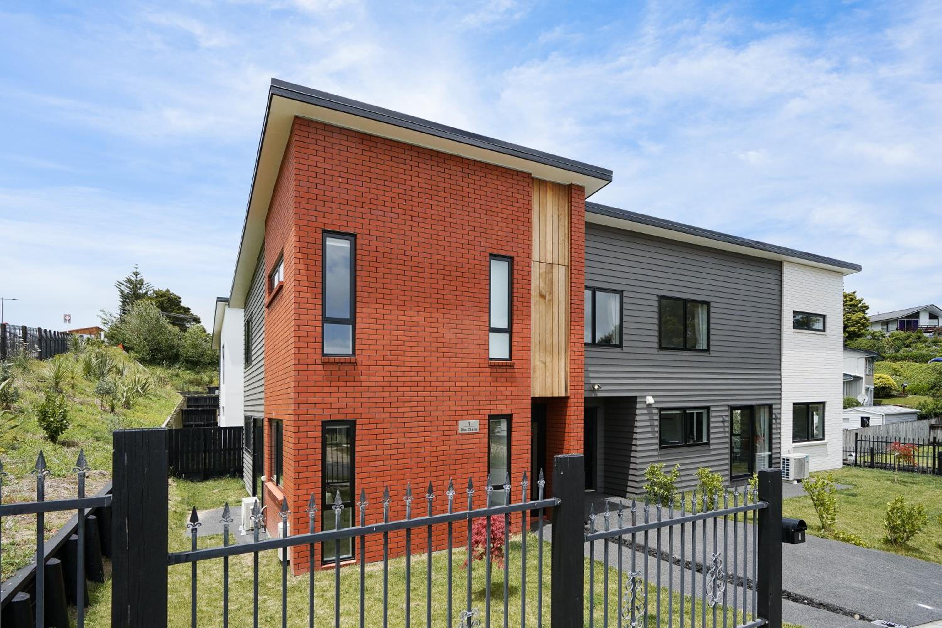 Stunning 3 bedrooms house in Hillcrest - Close to Waikato University & Cambridge view 2