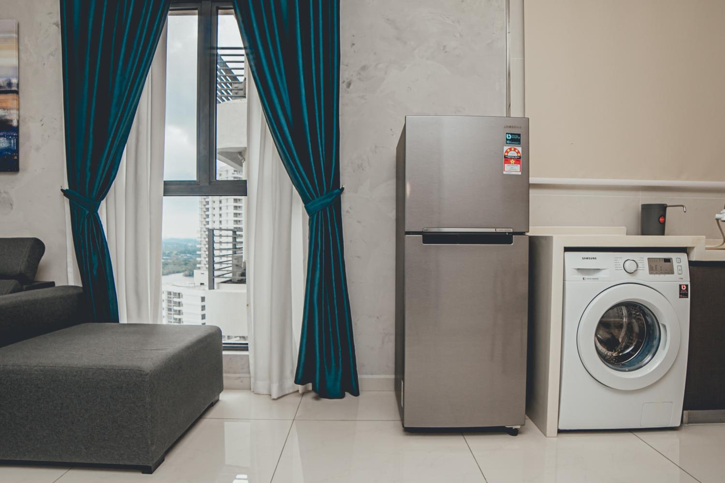 Danga Bay SeaView 3BR BigBalcony by Our Stay