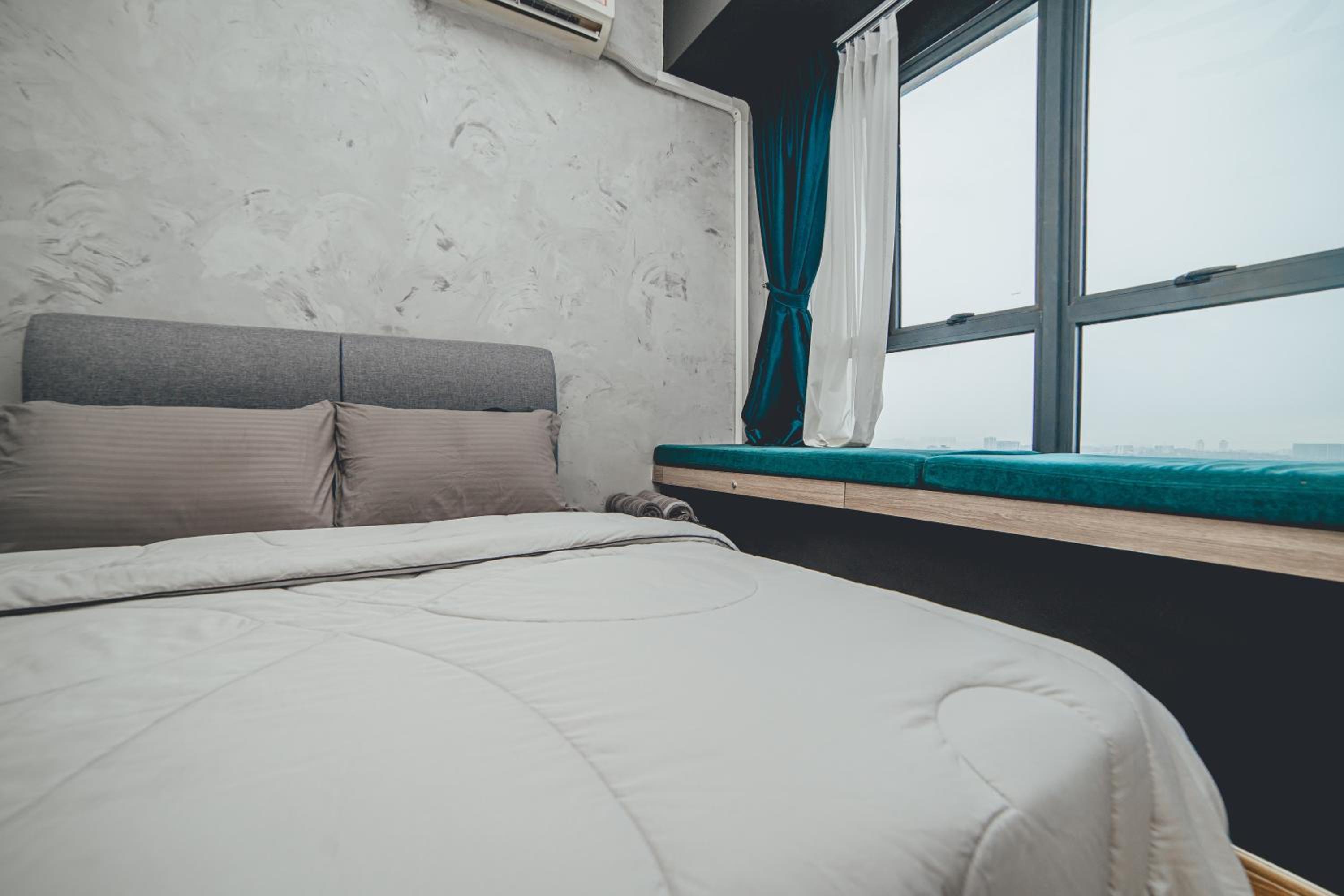 Danga Bay SeaView 3BR BigBalcony by Our Stay