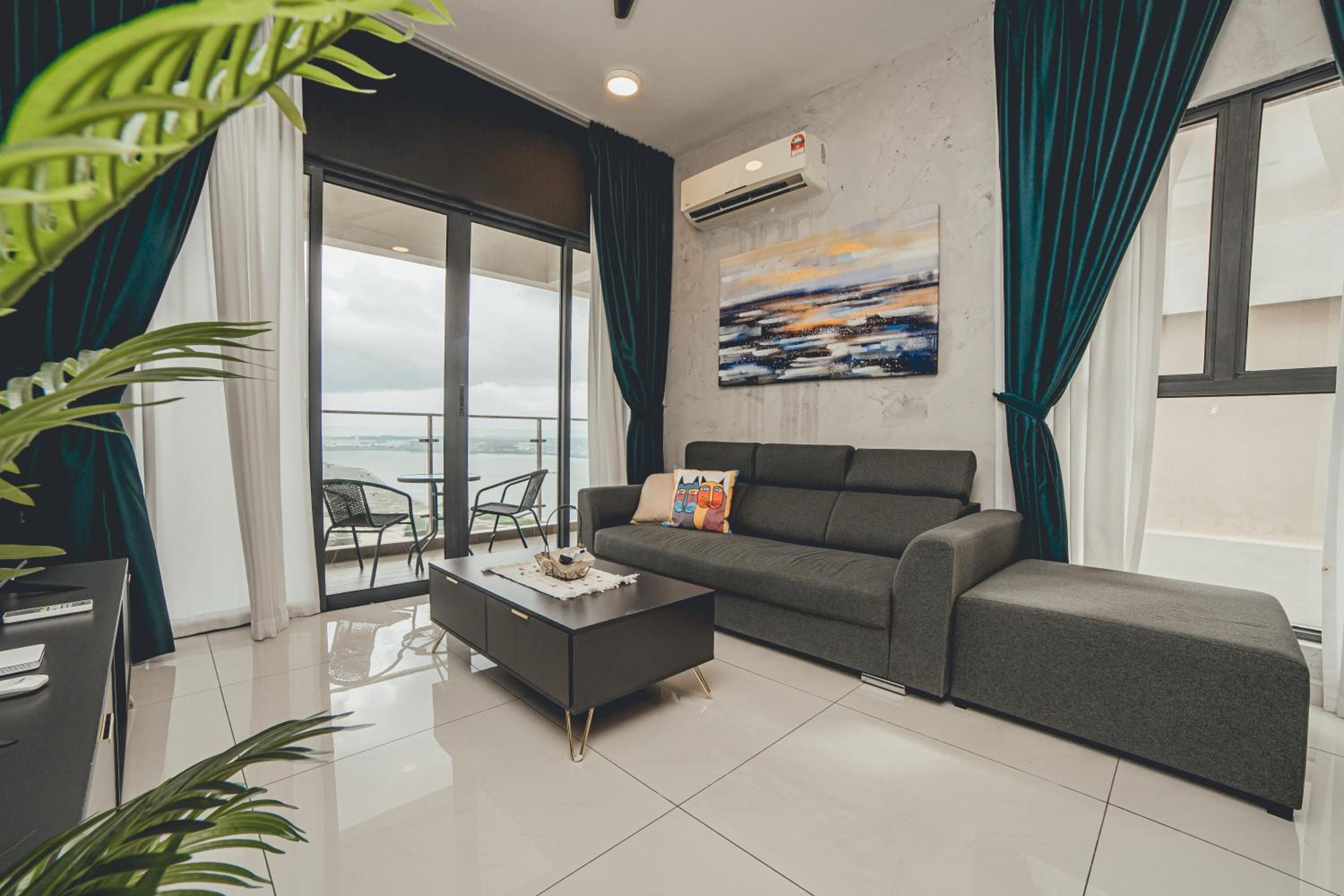 Danga Bay SeaView 3BR BigBalcony by Our Stay