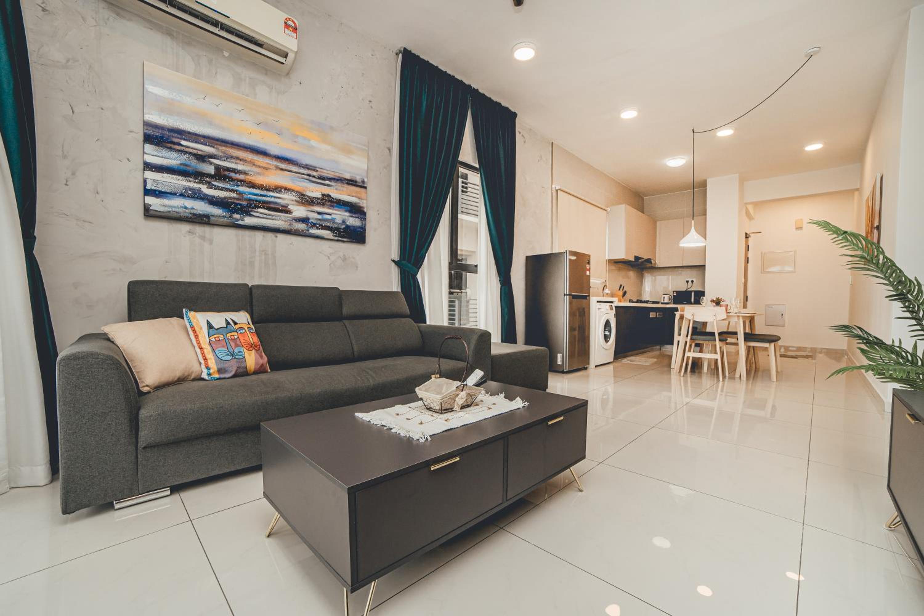 Danga Bay SeaView 3BR BigBalcony by Our Stay