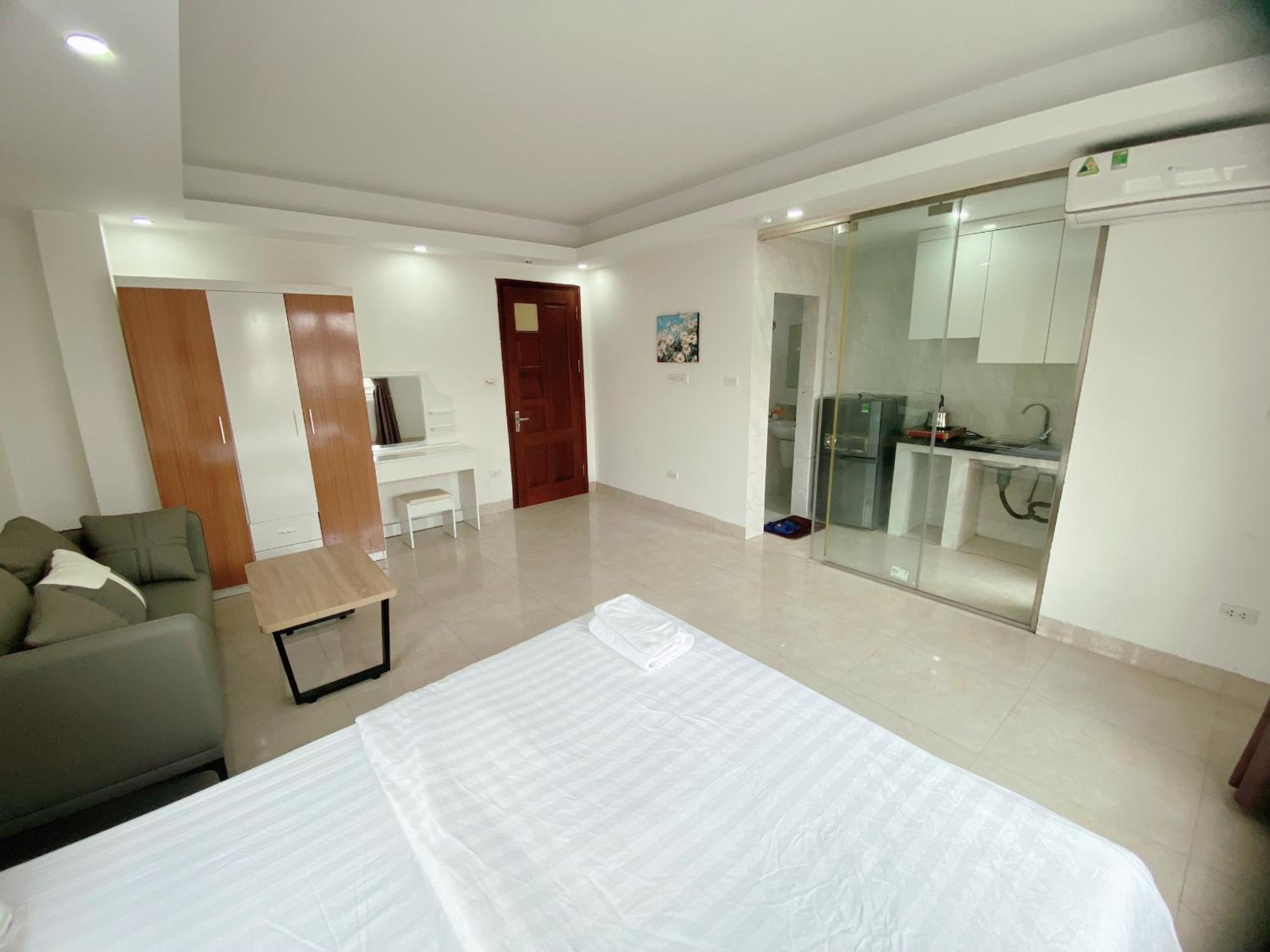 Era Apartment Xa Dan