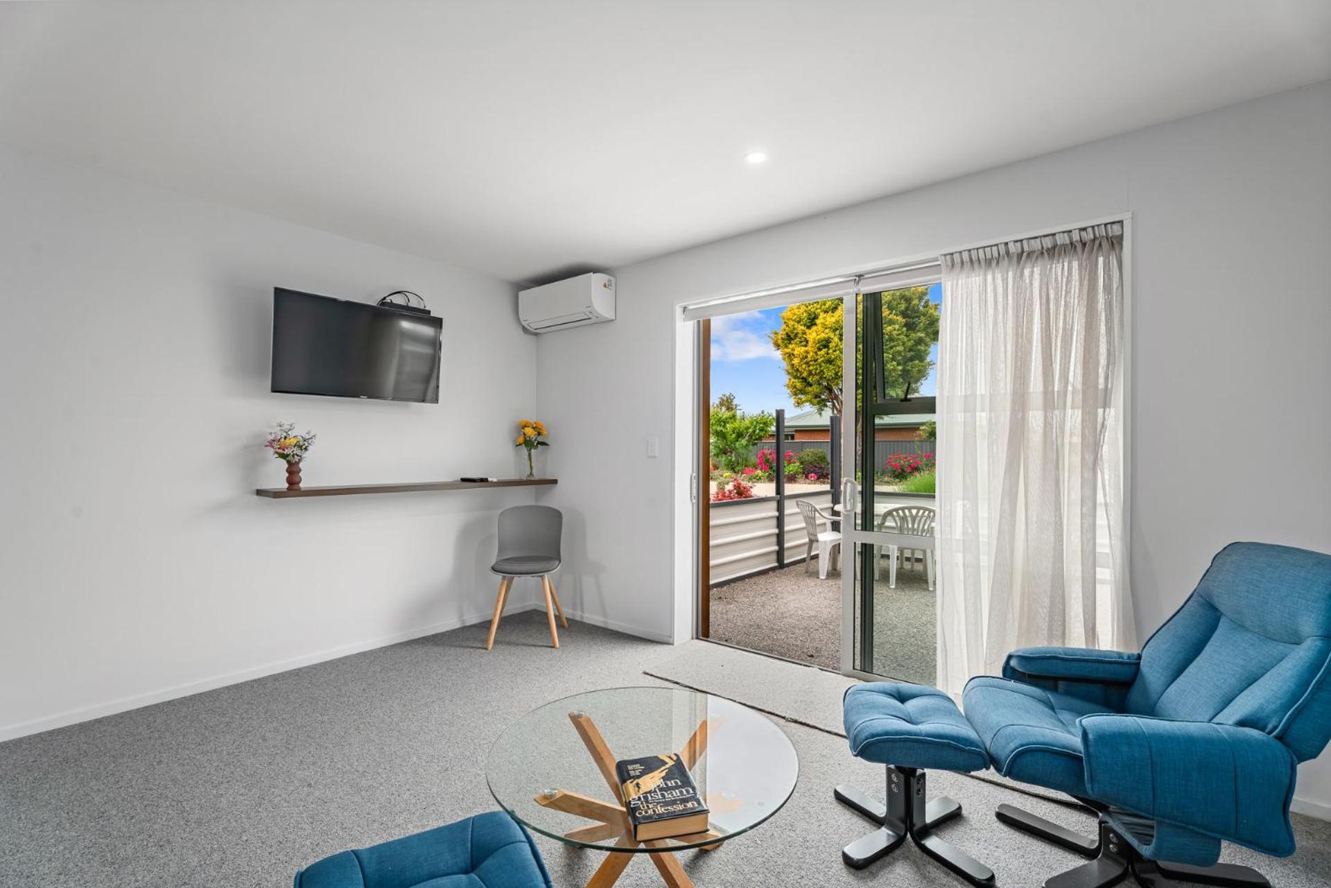 Dicks Place - Alexandra Holiday Home
