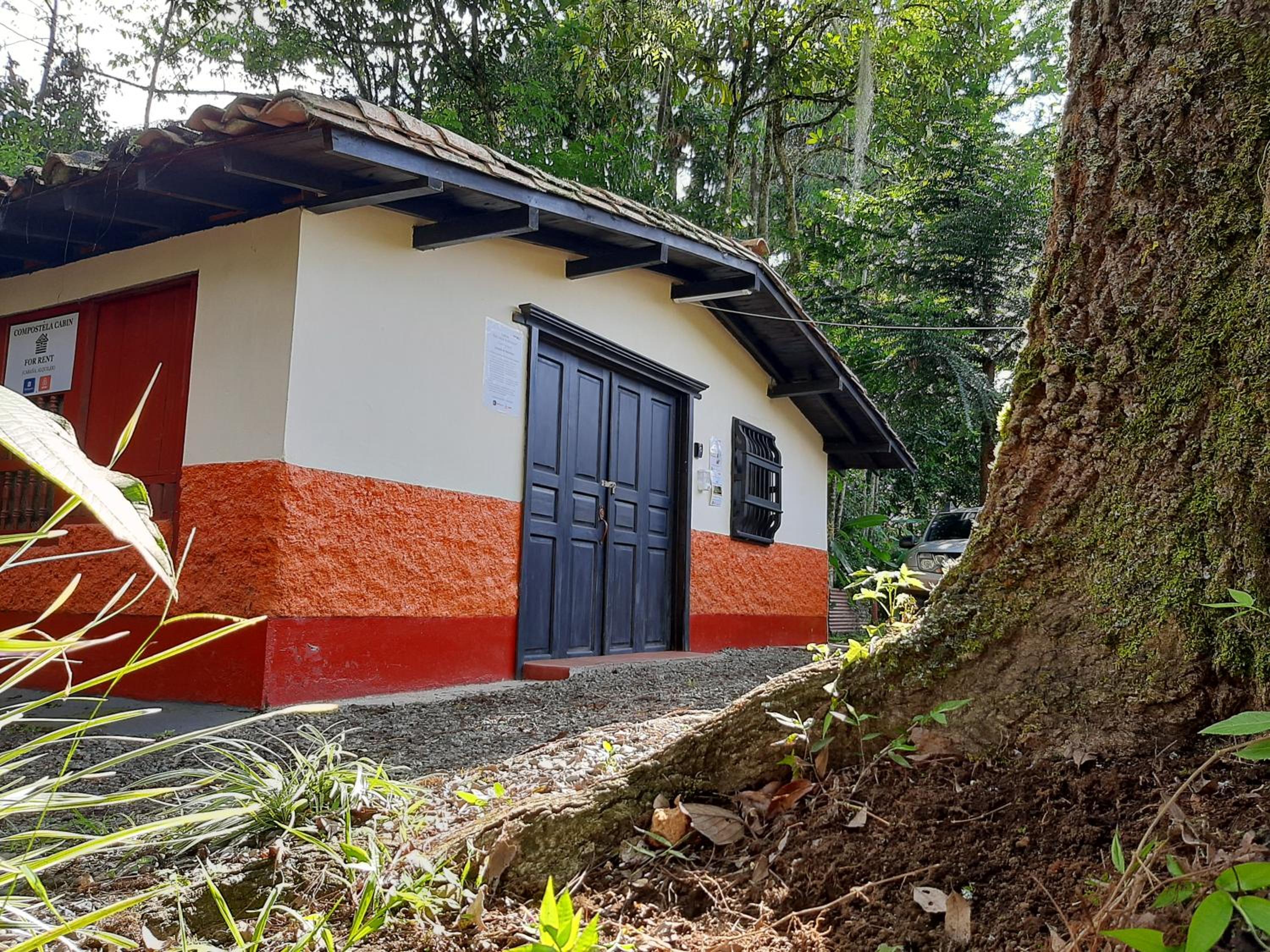 Cabaña & glamping para grupos de 4 a 6 personas, cerca al parque y con avistamiento de aves