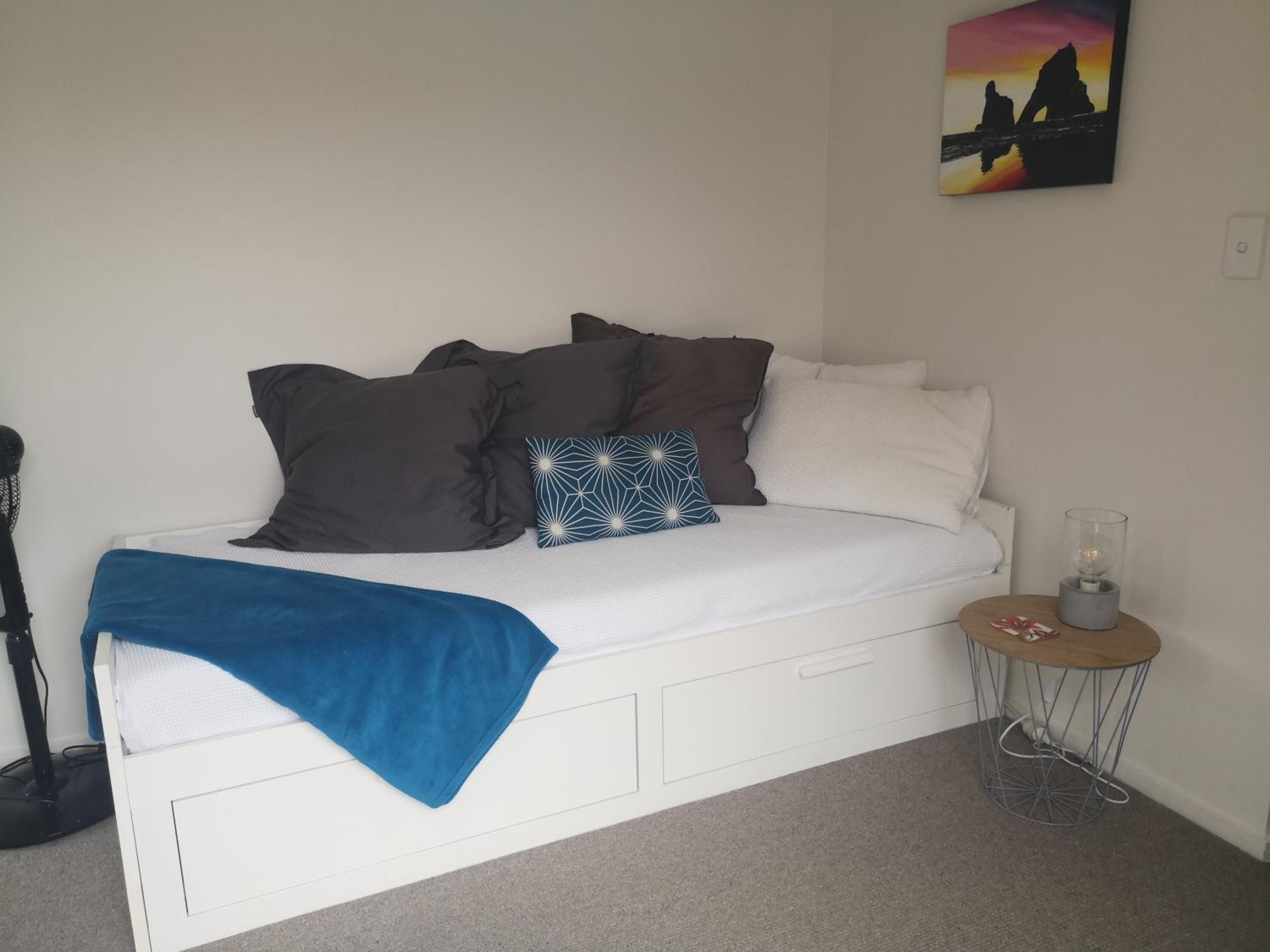 Pool House - One Bedroom Self Contained Unit view 5