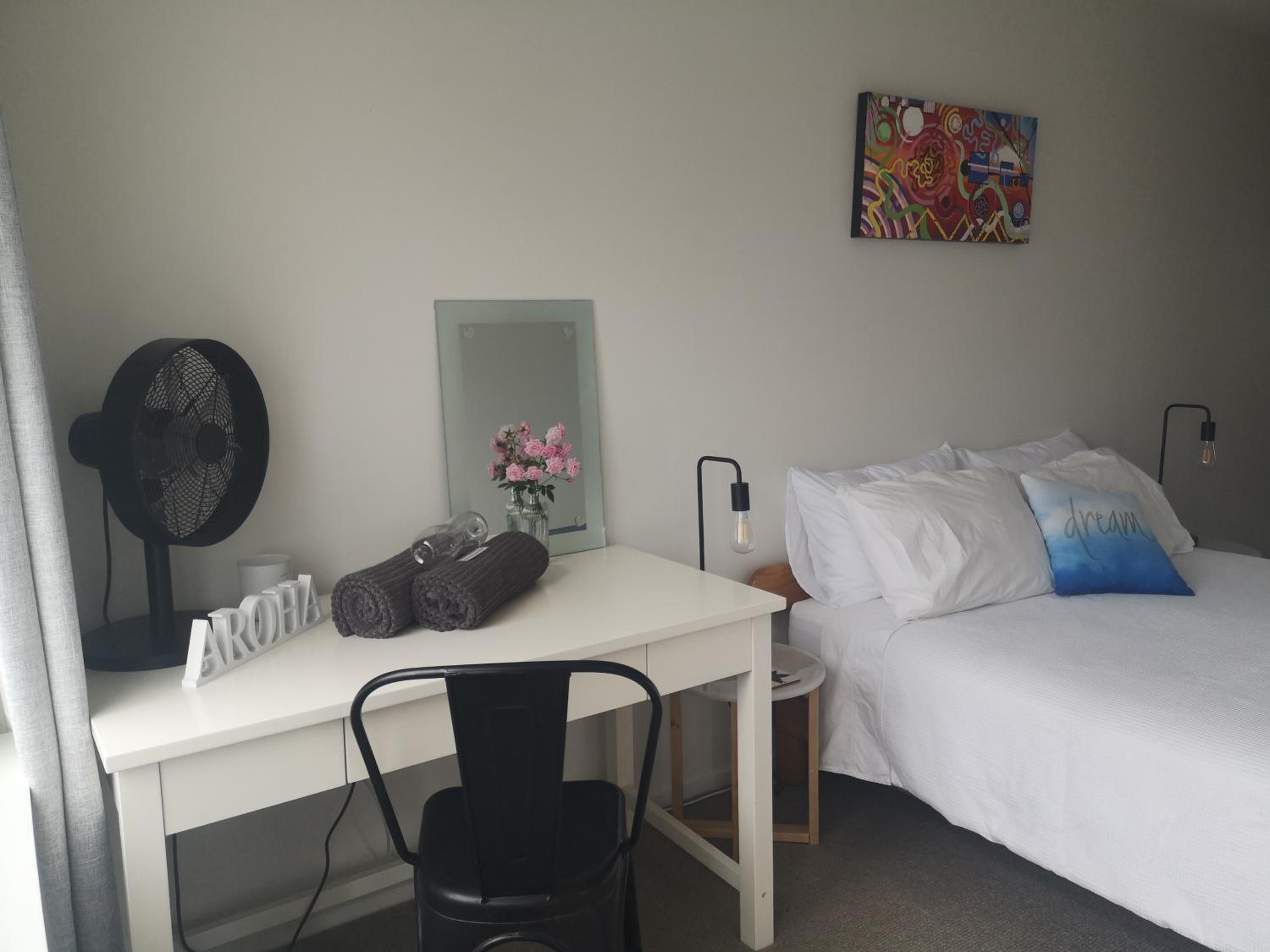 Pool House - One Bedroom Self Contained Unit view 2