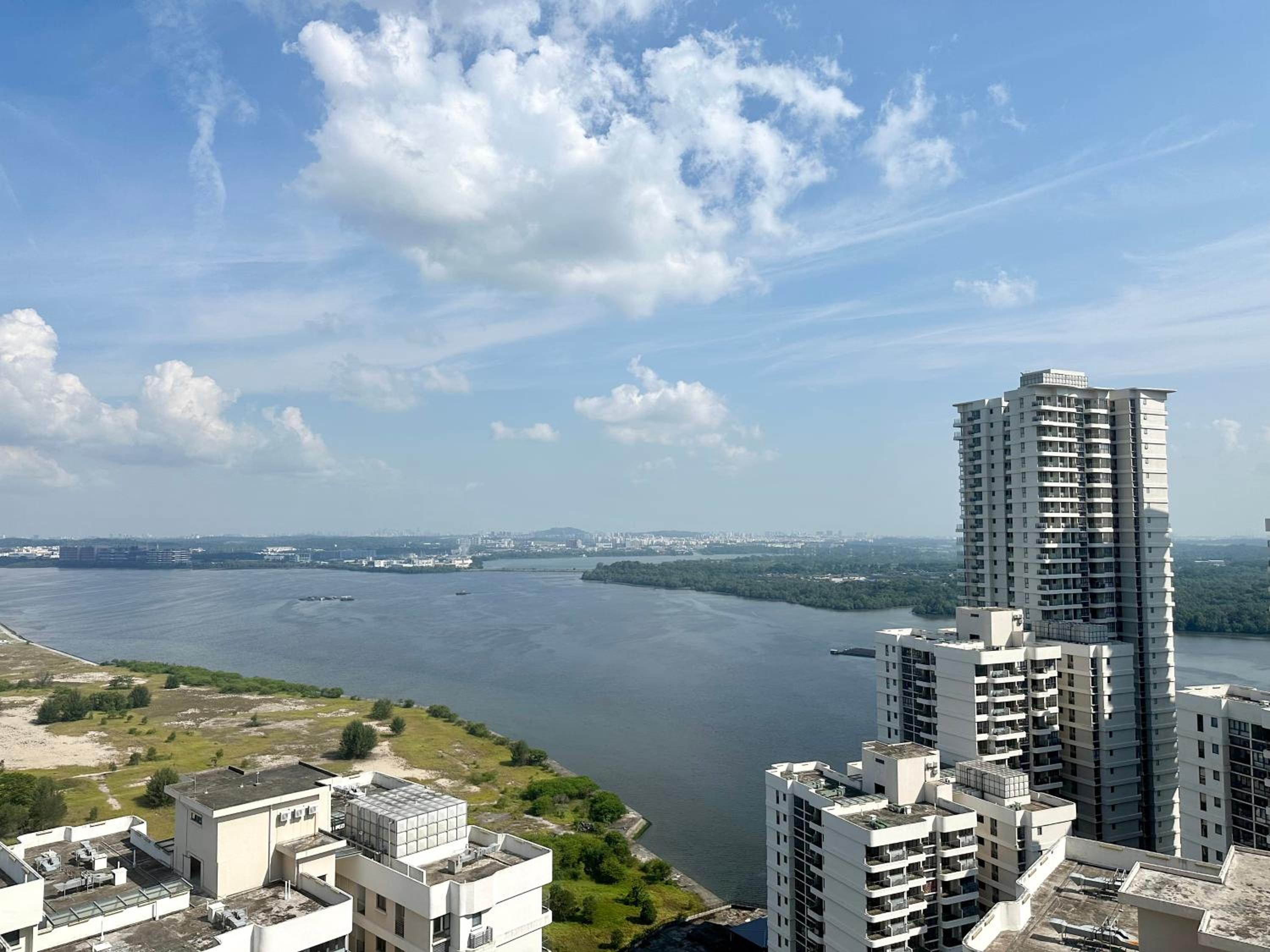 Danga Bay SeaView 3BR BigBalcony by Our Stay