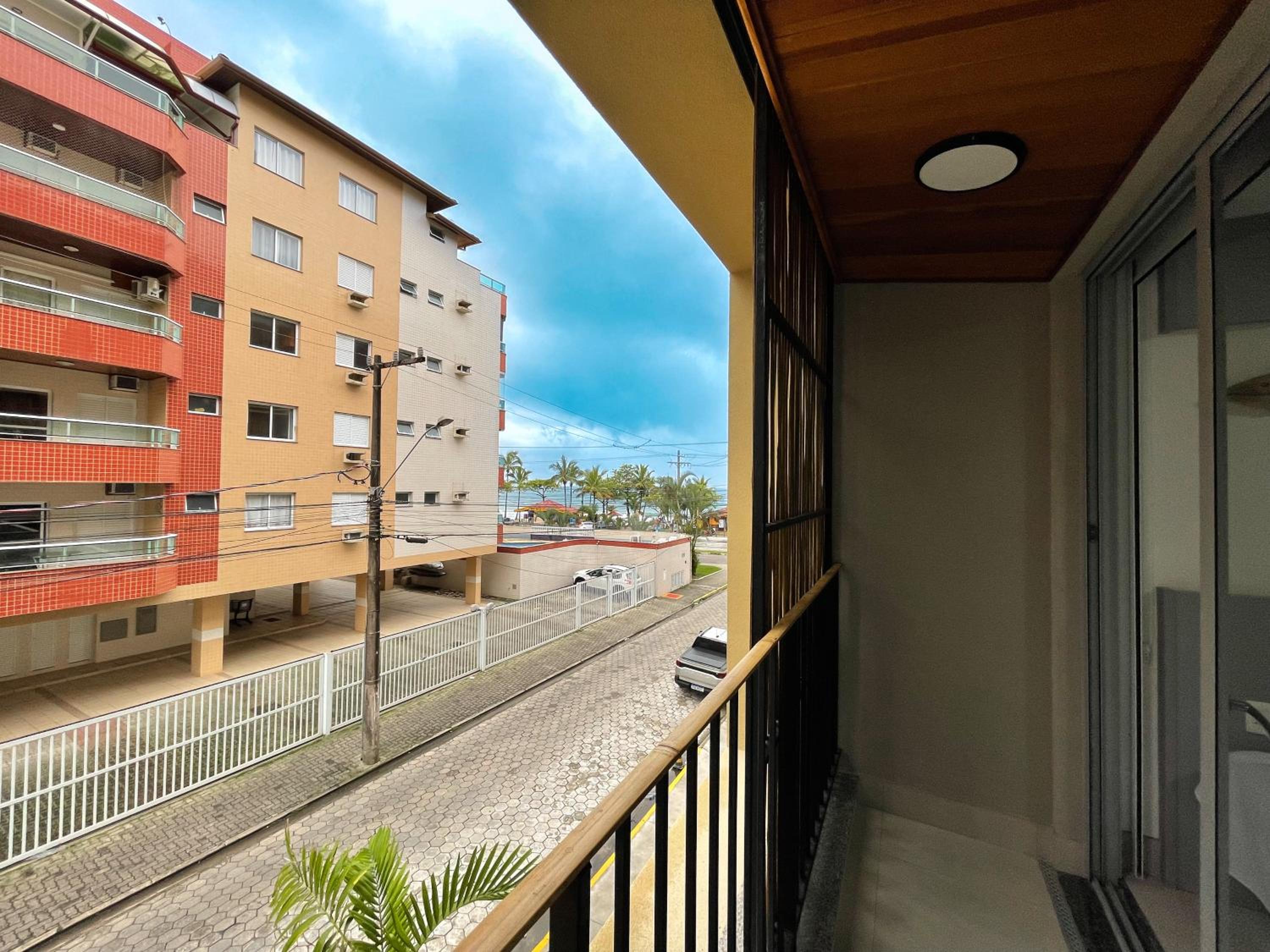 Apartamento com Piscina na Cobertura e Vista Panoramica do Mar da PRAIA GRANDE
