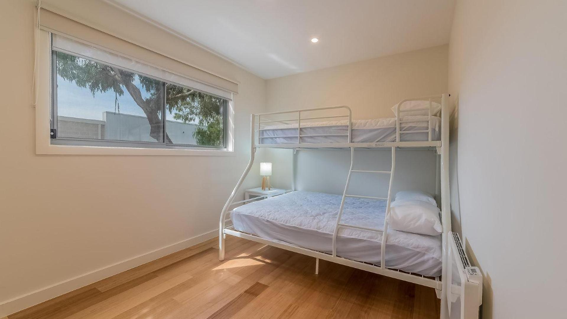 1-6 Broughton Avenue, Cowes